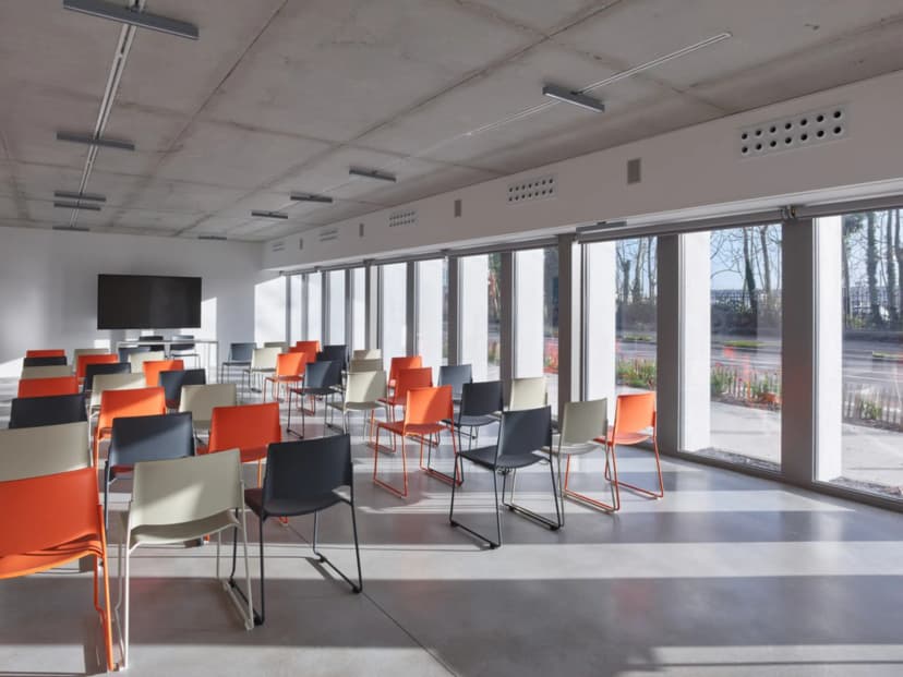 Level Innovative Workplace — photo 5