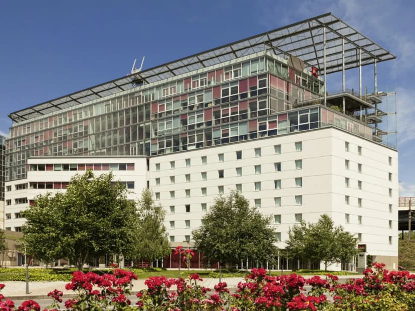 ibis Lyon Caluire Cité Internationale — photo 1
