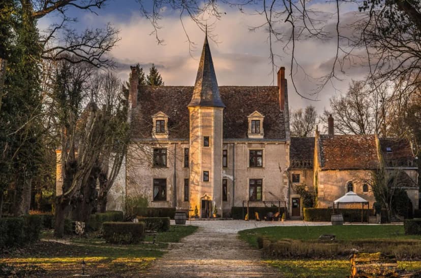 Château Le Sallay — photo 1