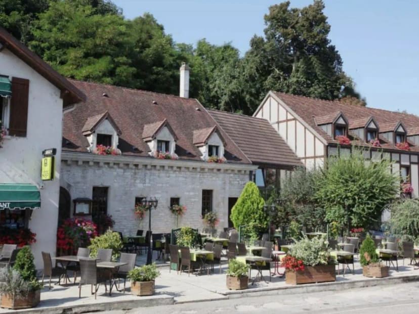 Logis Hôtel le Bourguignon — photo 1