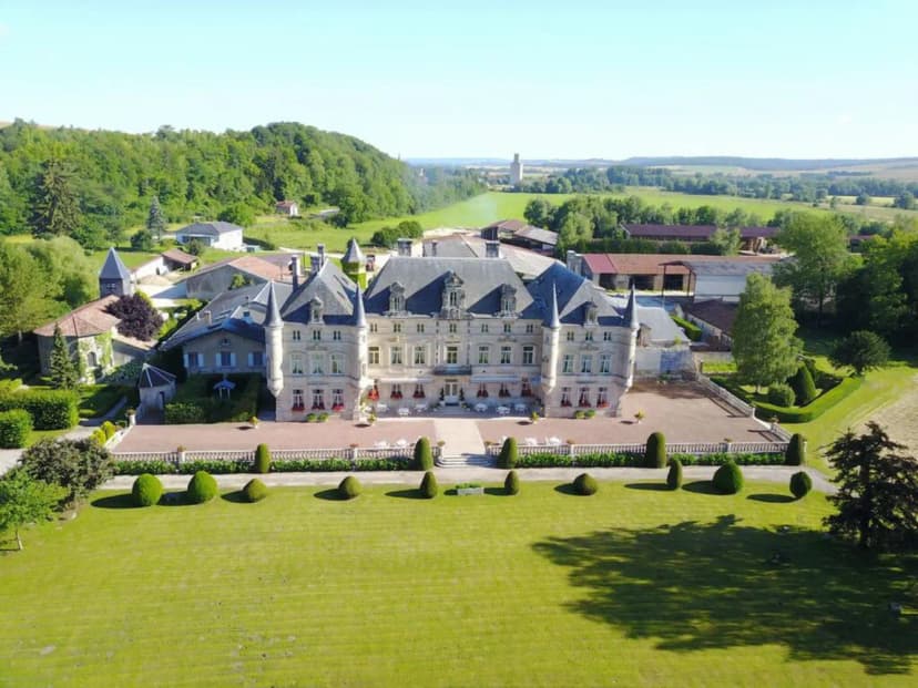 Château des Monthairons — photo 1