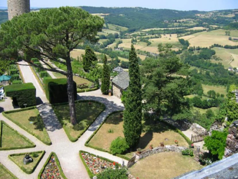 Chateau de Turenne — photo 1