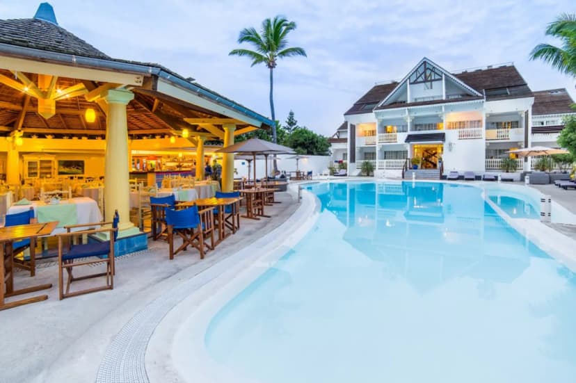 Le Nautile beach Hotel — photo 1