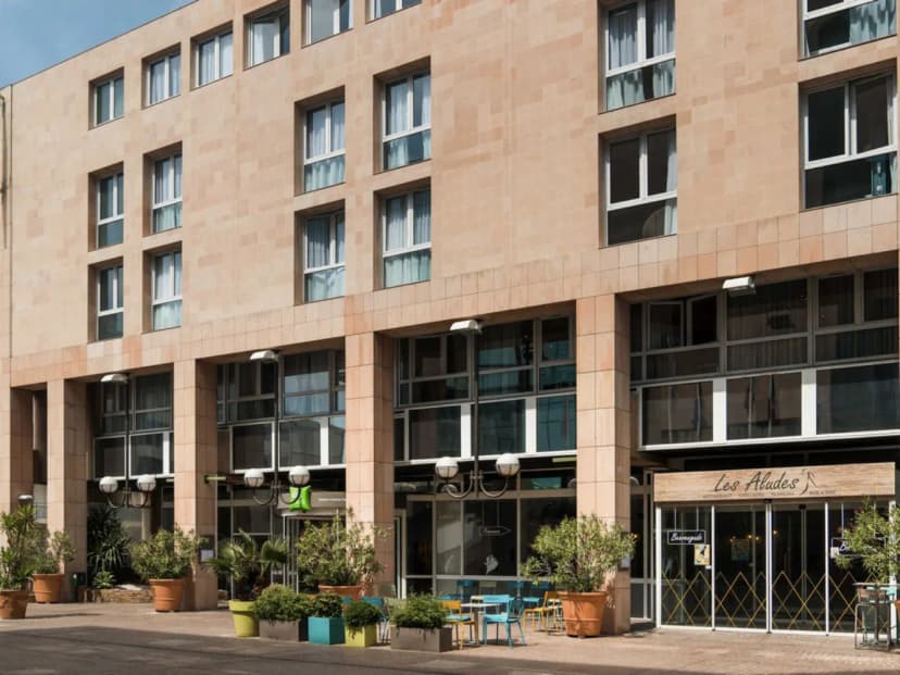 ibis Styles Toulon Centre Port — photo 1