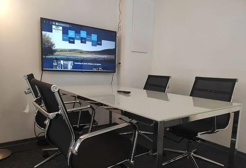 Morphoburo | Coworking de Meyreuil / Salle de Réunion — photo 3