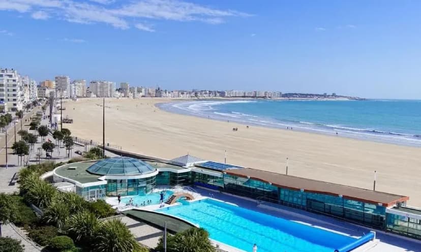 Hôtel Kyriad Les Sables d'Olonne Plage — photo 1