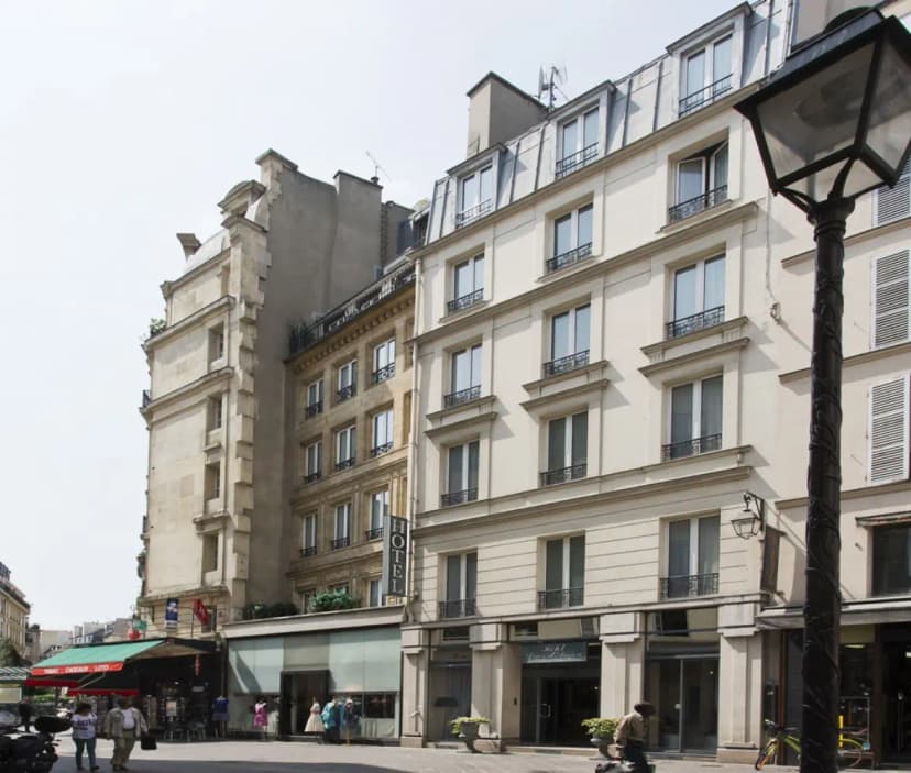 Hôtel Des Ducs D'Anjou — photo 1