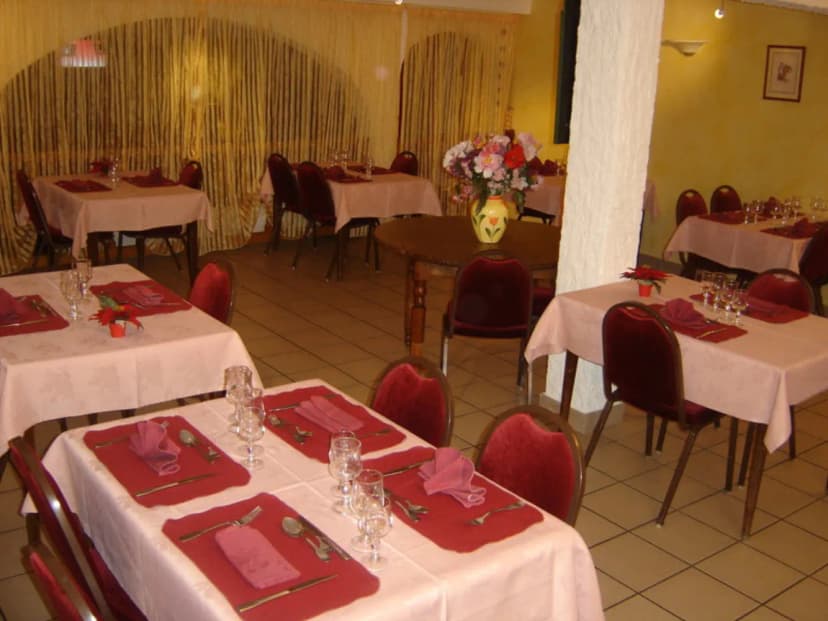 Hotel Restaurant Piscine Le Clos — photo 5