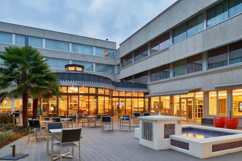 Hôtel du Parc Bougival **** — photo 1