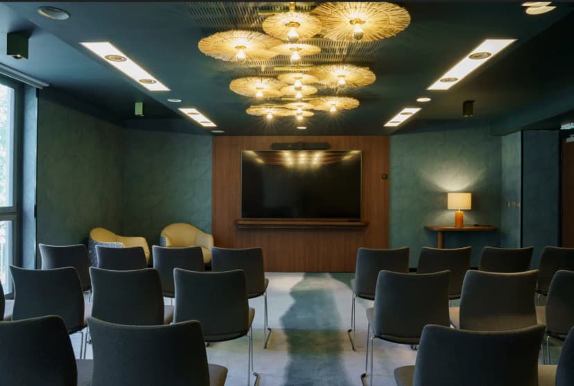 voco Paris - Porte de Clichy, an IHG Hotel — photo 4