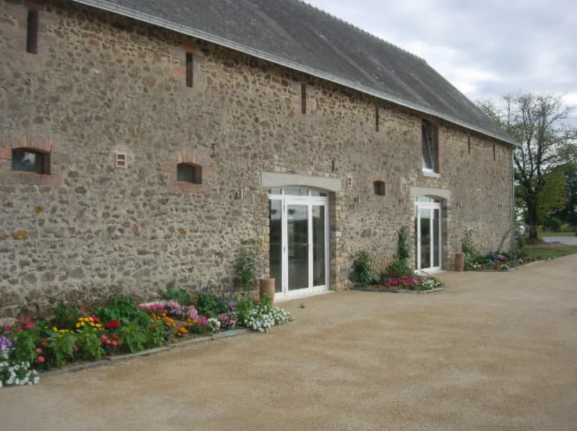 La Brochellerie — photo 1