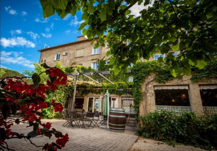 HOTEL LES VIGNES BLANCHES — photo 1