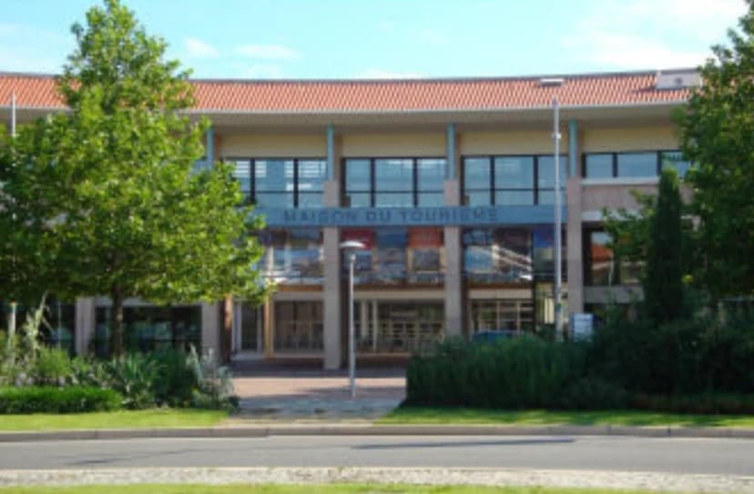 Tourist Office and Convention Martigues — photo 1