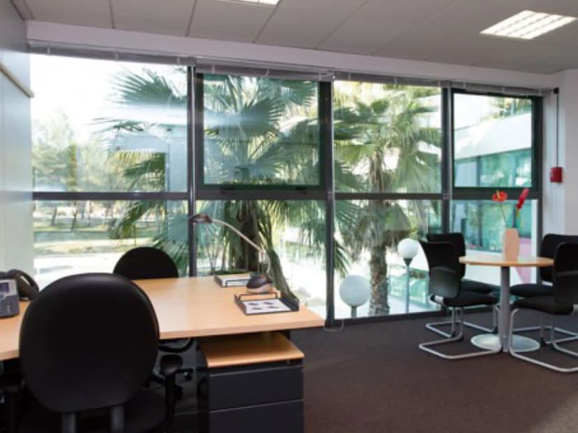 HQ by Regus — photo 2