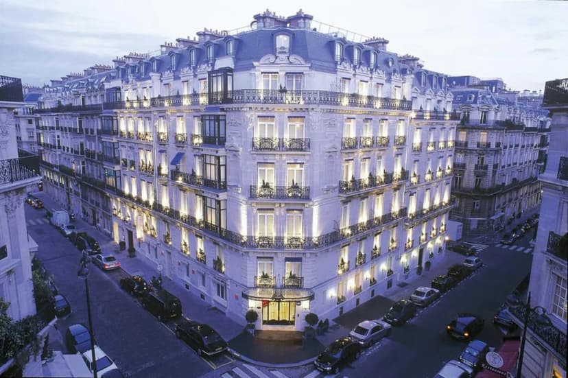 La Tremoille Hotel — photo 1