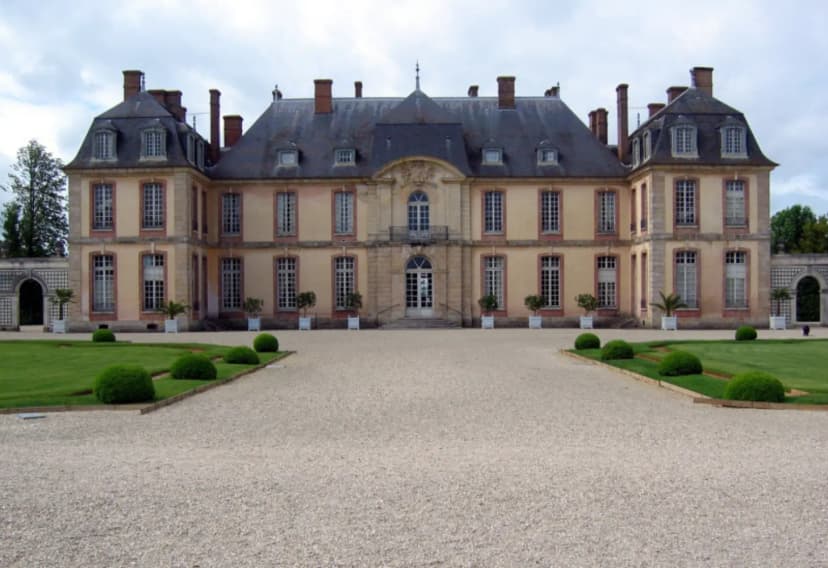 Château de La Motte-Tilly — photo 1