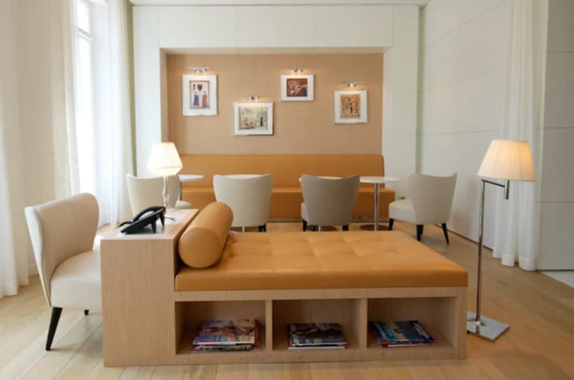 Le Cesar Hotel — photo 2