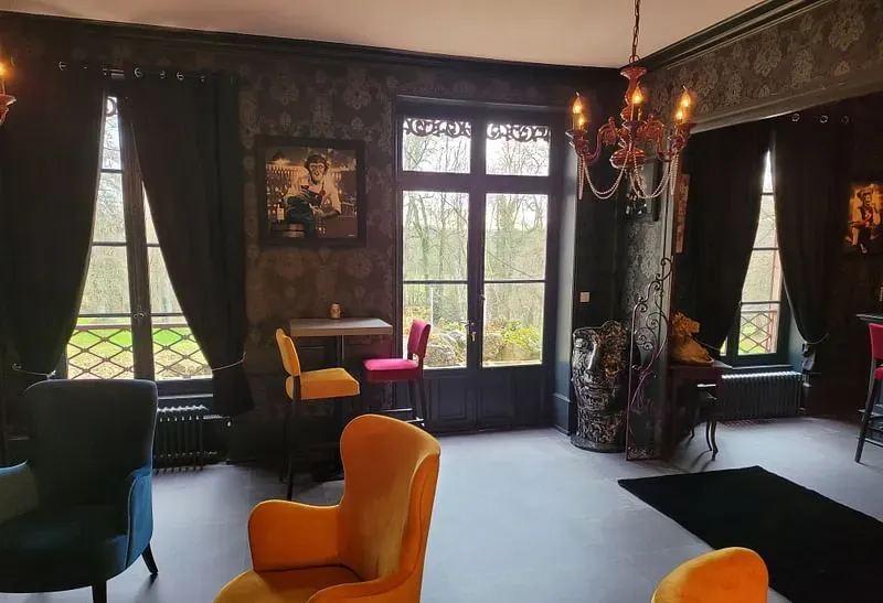 Hôtel - Restaurant Le Chalet Montégut - Moulins — photo 4