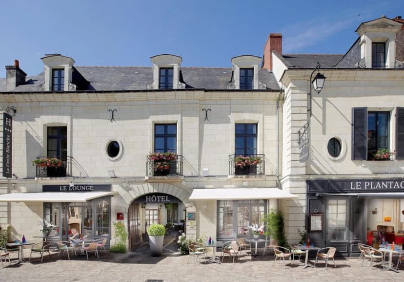 Hotel La Croix Blanche Fontevraud — photo 1
