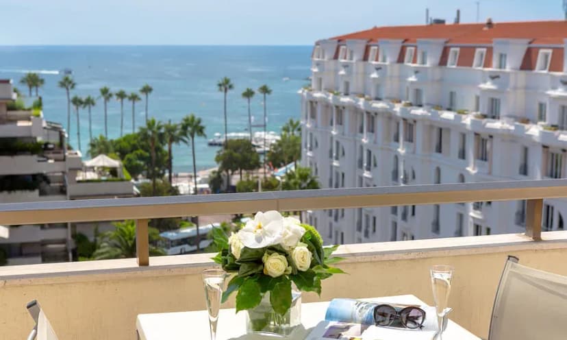 Hôtel Barrière Le Gray d'Albion Cannes — photo 1