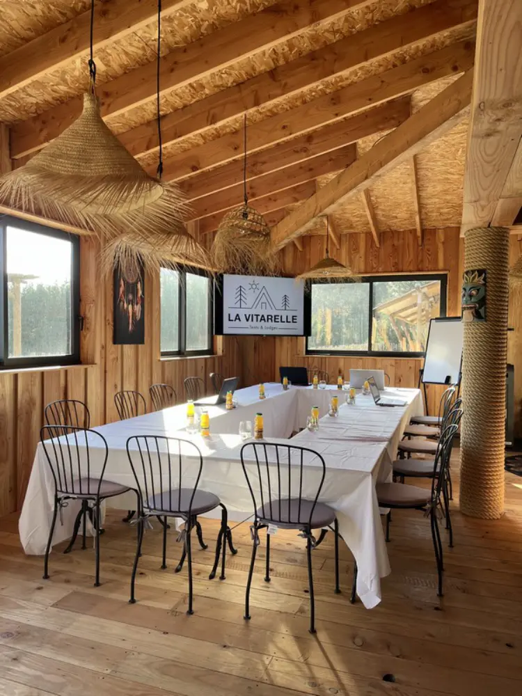 Camping Carcassonne / Domaine de la Vitarelle / Glamping — photo 3
