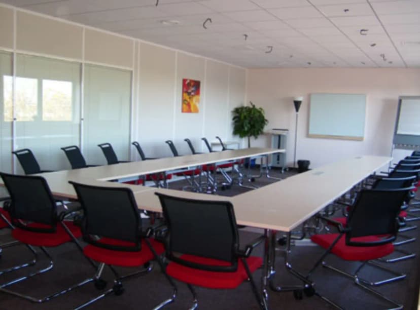 HQ by Regus- Toulouse Blagnac Airport — photo 2