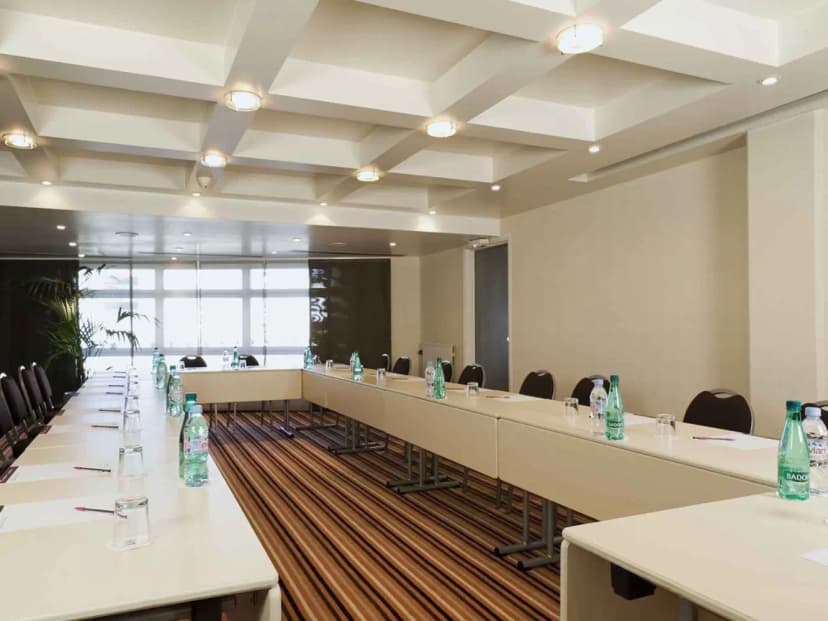 Hotel Mercure Paris Massy Gare TGV — photo 3