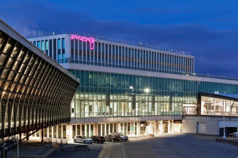 Moxy Lyon Airport — photo 1