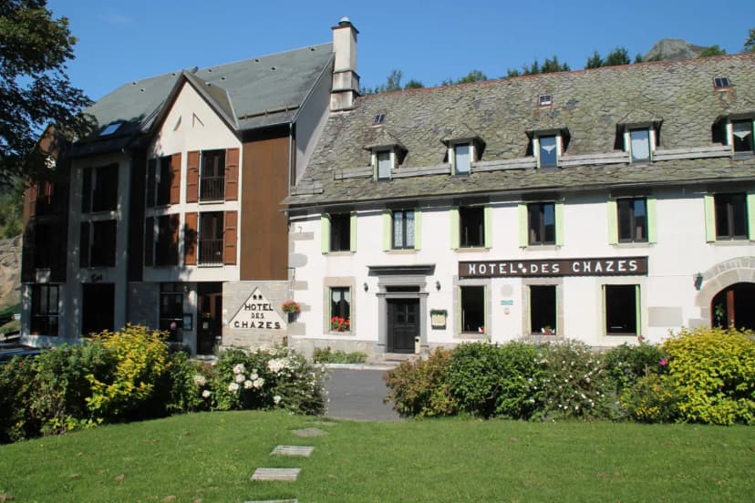 Hôtel Restaurant des Chazes Saint Jacques des Blats — photo 1