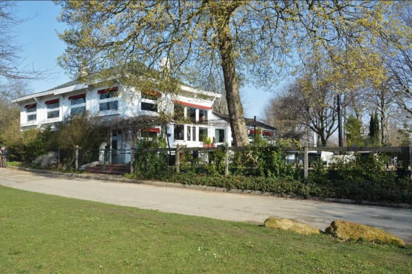 Châlet des Îles Daumesnil — photo 1