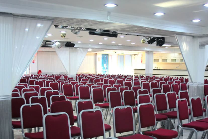 Palais Groupe Salle de Mariage 91 — photo 2