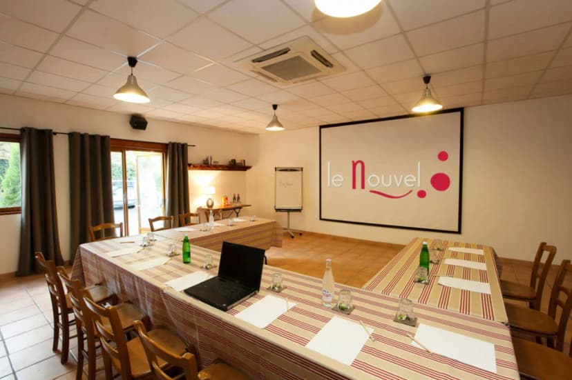 Logis Hotel Le Nouvel- Restaurant La Table — photo 1