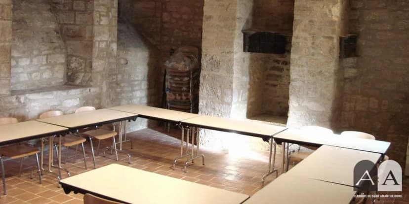 Abbaye de Saint Amant de Boixe — photo 5