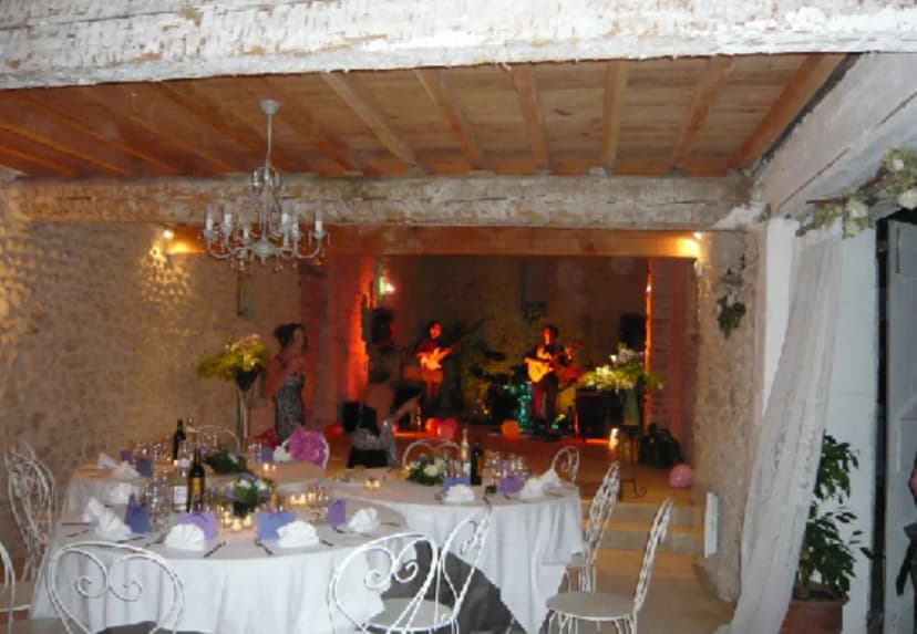 Votre Château de Famille / Château de Riveneuve du Bosc — photo 2
