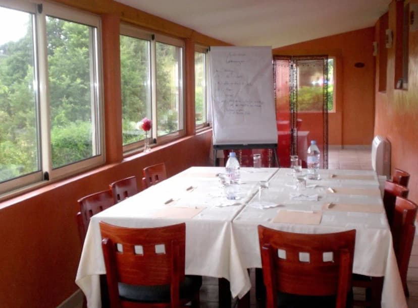 Logis Hotel Crêtes De Pignols — photo 2