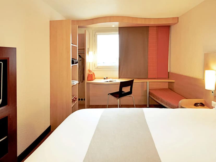 Ibis Marseille Timone Hotel — photo 4