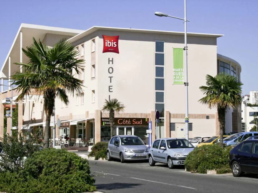 ibis Martigues — photo 1