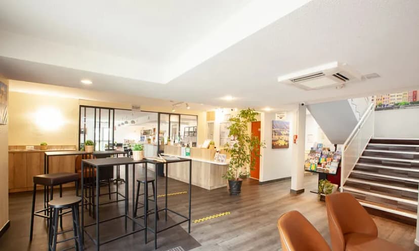 Best Hotel Lyon Saint Priest — photo 4