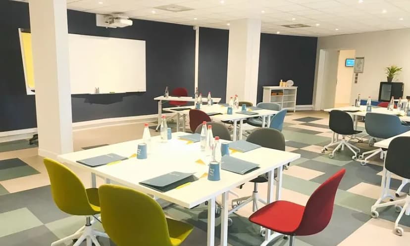 Golden Tulip Aix En Provence — photo 1