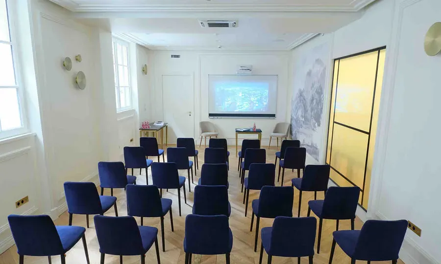 Luxury Hotelschool Paris — photo 3