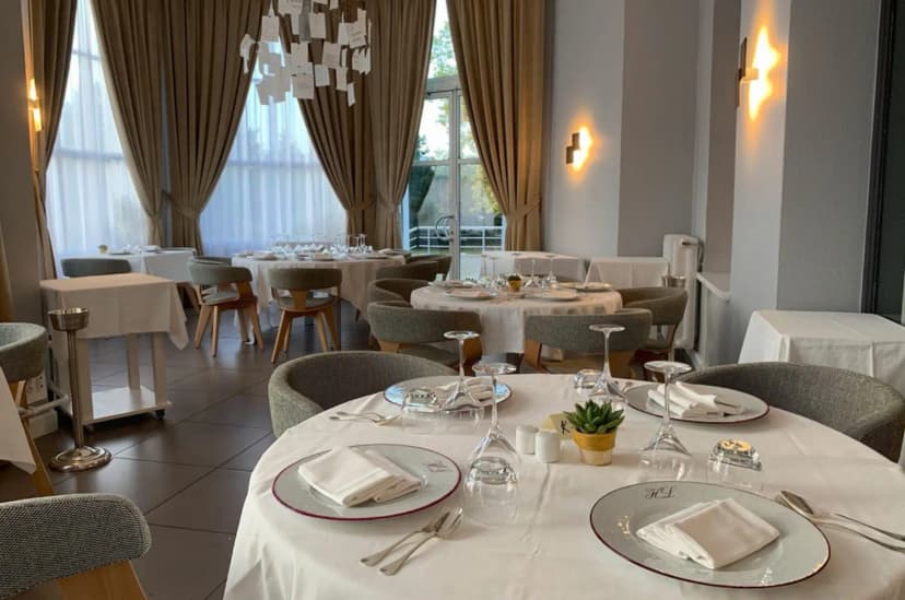 Hôtel Restaurant Lesdiguières — photo 5