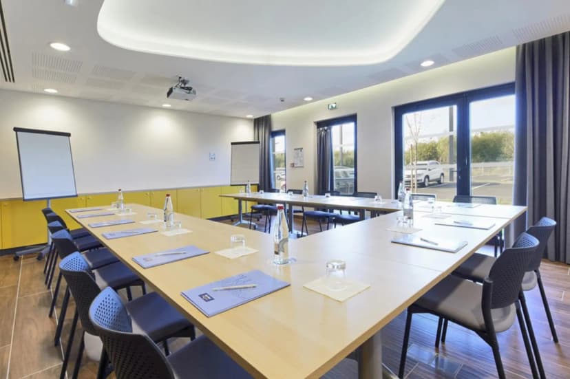 Hôtel Kyriad Prestige Pau Zénith — photo 4