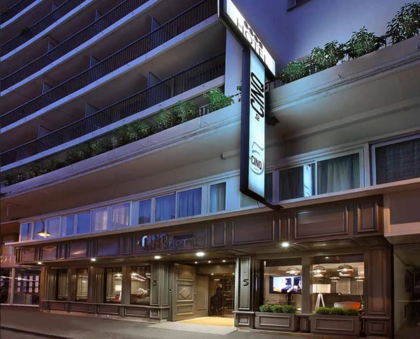 Le Cinq Hotel Chambéry — photo 1