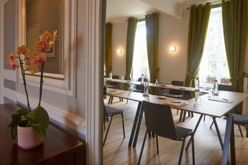 Hostellerie Cèdre & Spa - Beaune — photo 2