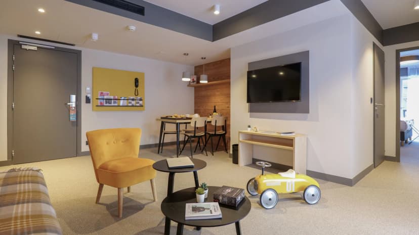 Plan B Hotel - Living Chamonix — photo 4