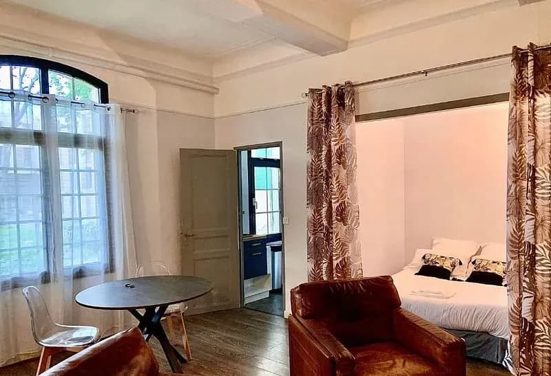 Domaine Bellefontaine, Location d'appartements, Privatisation de lieux de réception, Services vtc — photo 4