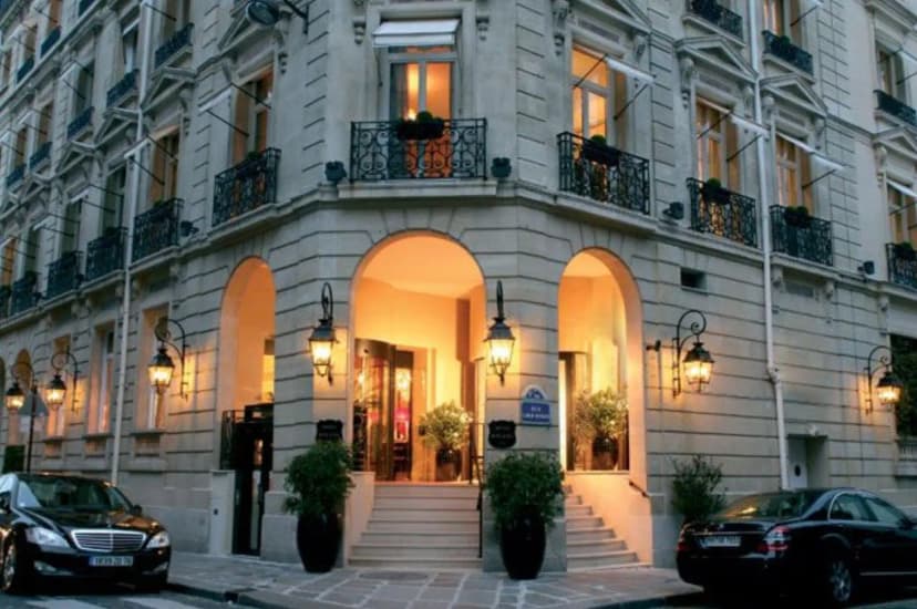 Hôtel Balzac — photo 1