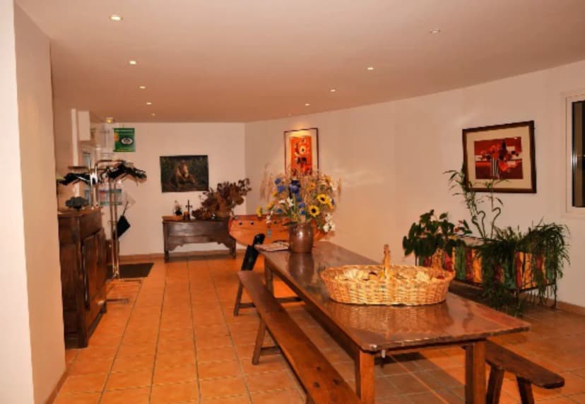 Earl de la Boutardiere — photo 4