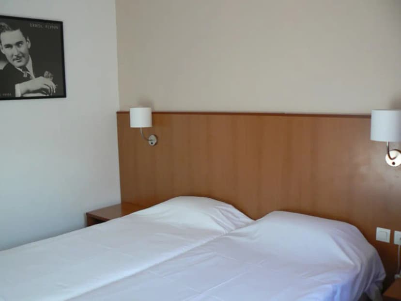 Brit Hotel Confort Rouen Centre — photo 5