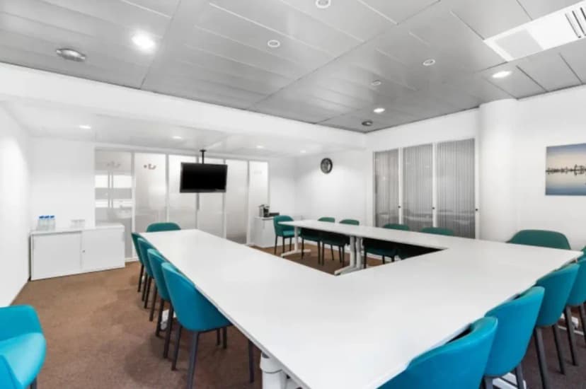 Regus — photo 1